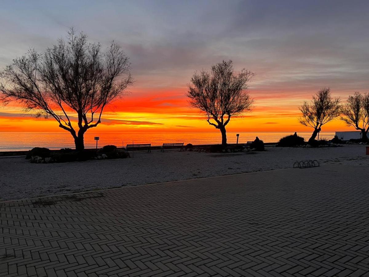 Riva Di Palo Resort Ladispoli Extérieur photo